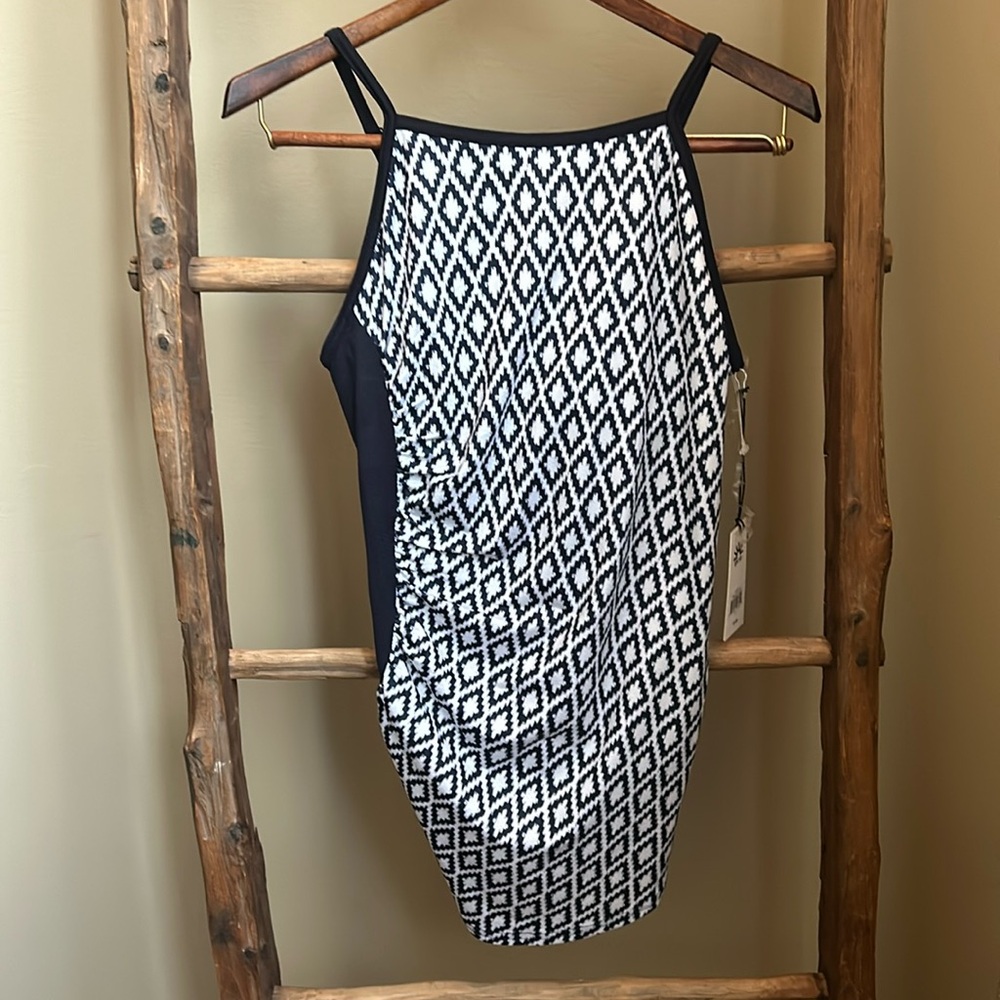 NWT Jofit Strappy Tennis Pickleball Blue/White Tank Top  UPF 50+ Size Small